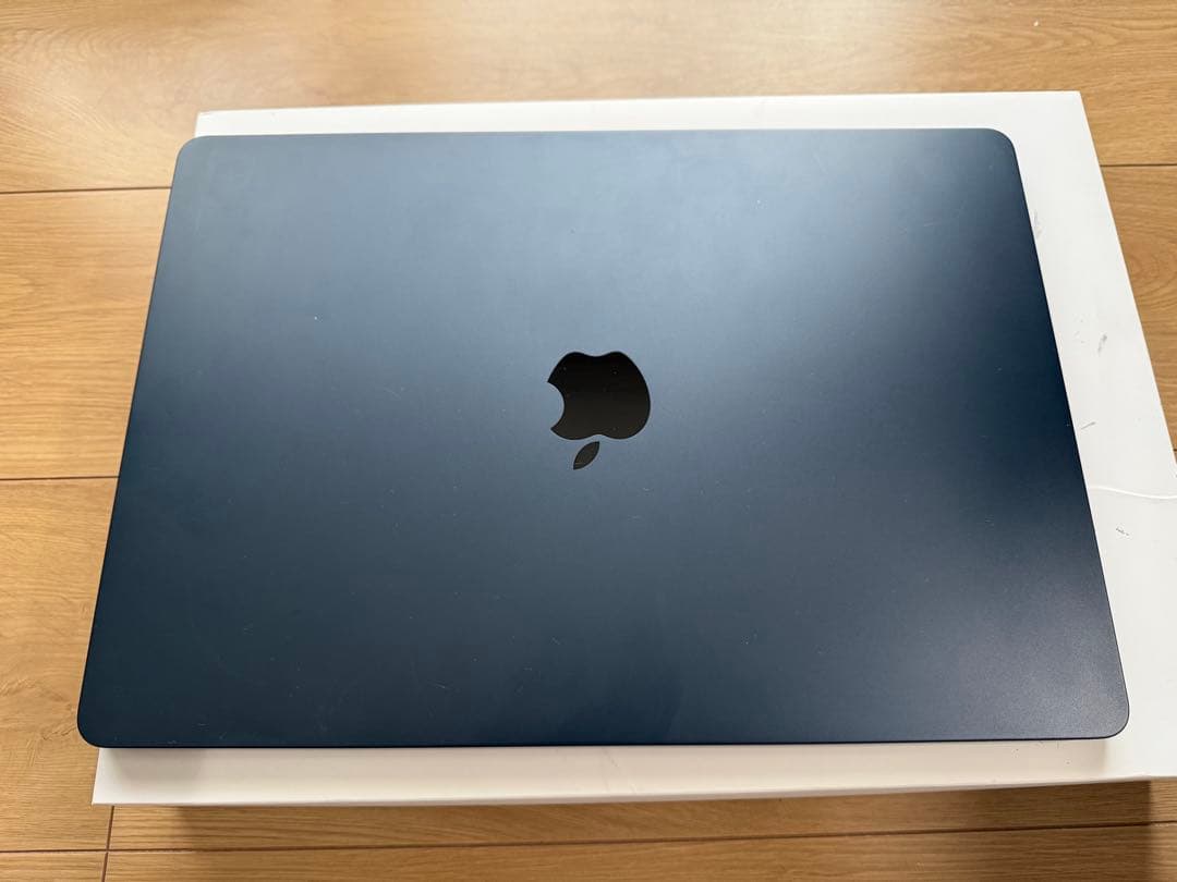 Apple MacBook Air 15インチ M2