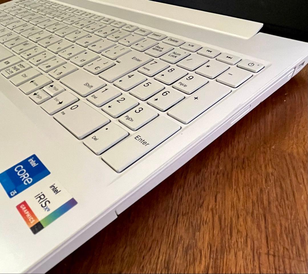 Windowsノート本体 NEC LAVIE Direct N15(S) Core i5