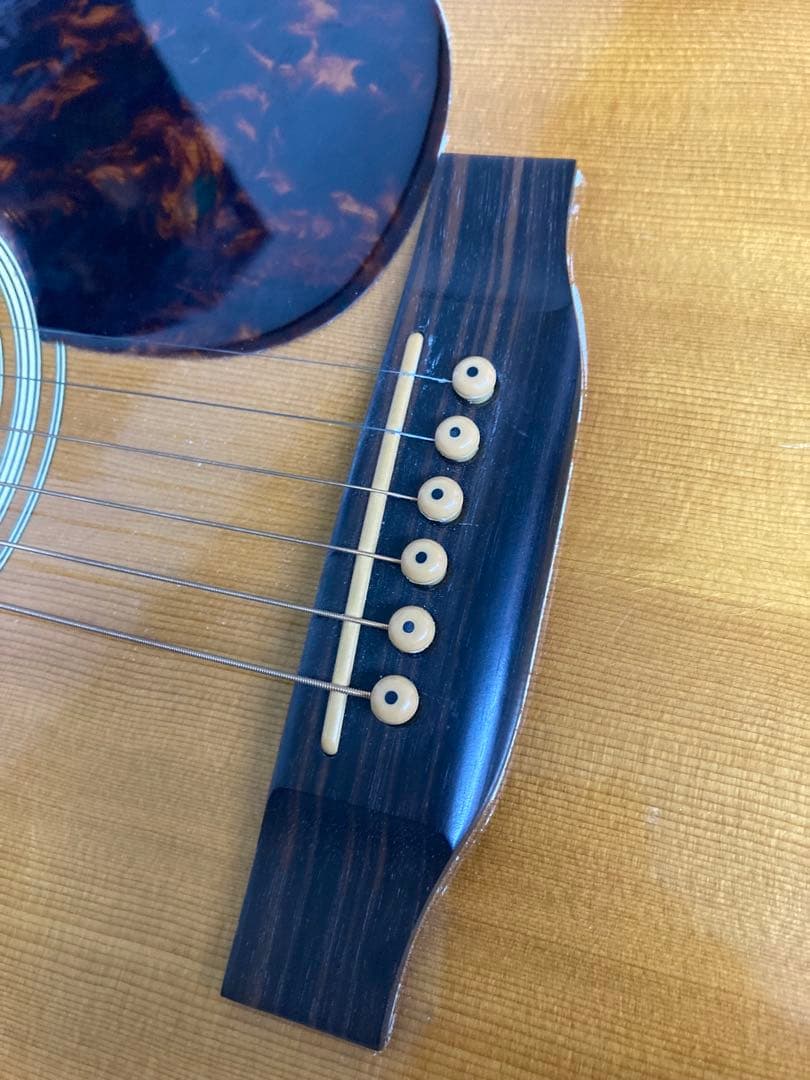 Martin D-28 1994年製　サイド割れ補修跡有り