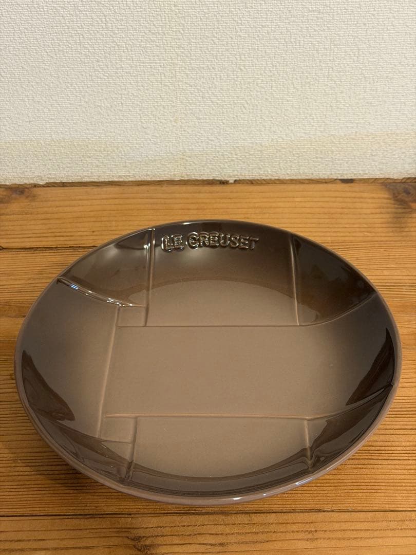 LE CREUSET メッシュラウンドプレート 2枚　マグカップ2脚セット