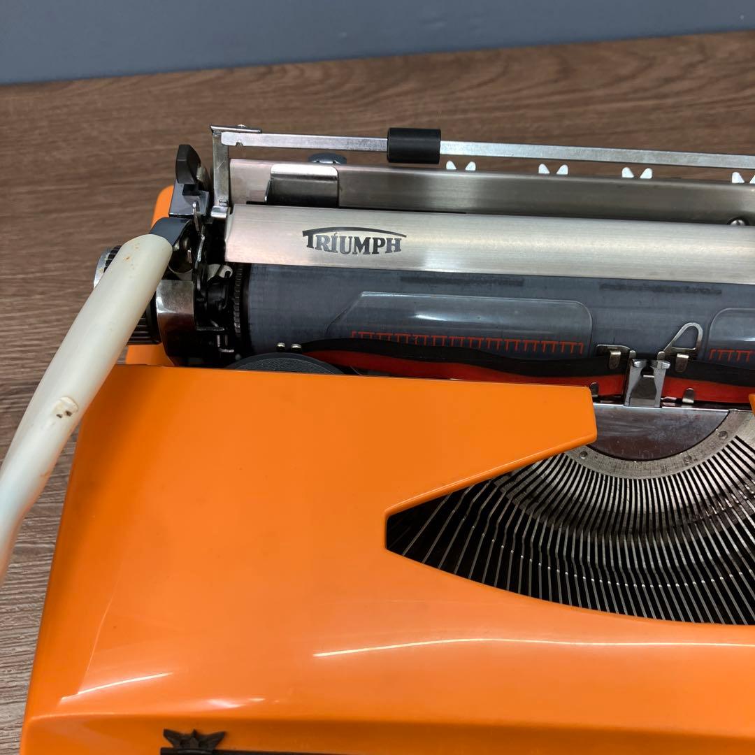 B-5 ジャンク品 昭和レトロ 希少 極美品 Triumph タイプライター