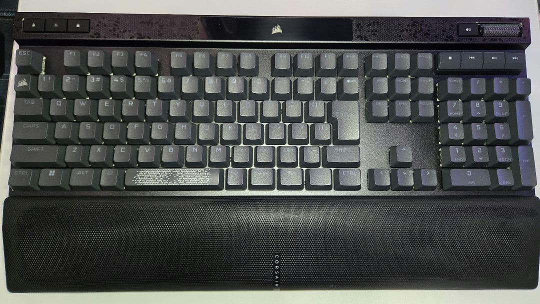 CORSAIR K70 MAX ラピッドトリガー対応 メカニカルキーボード