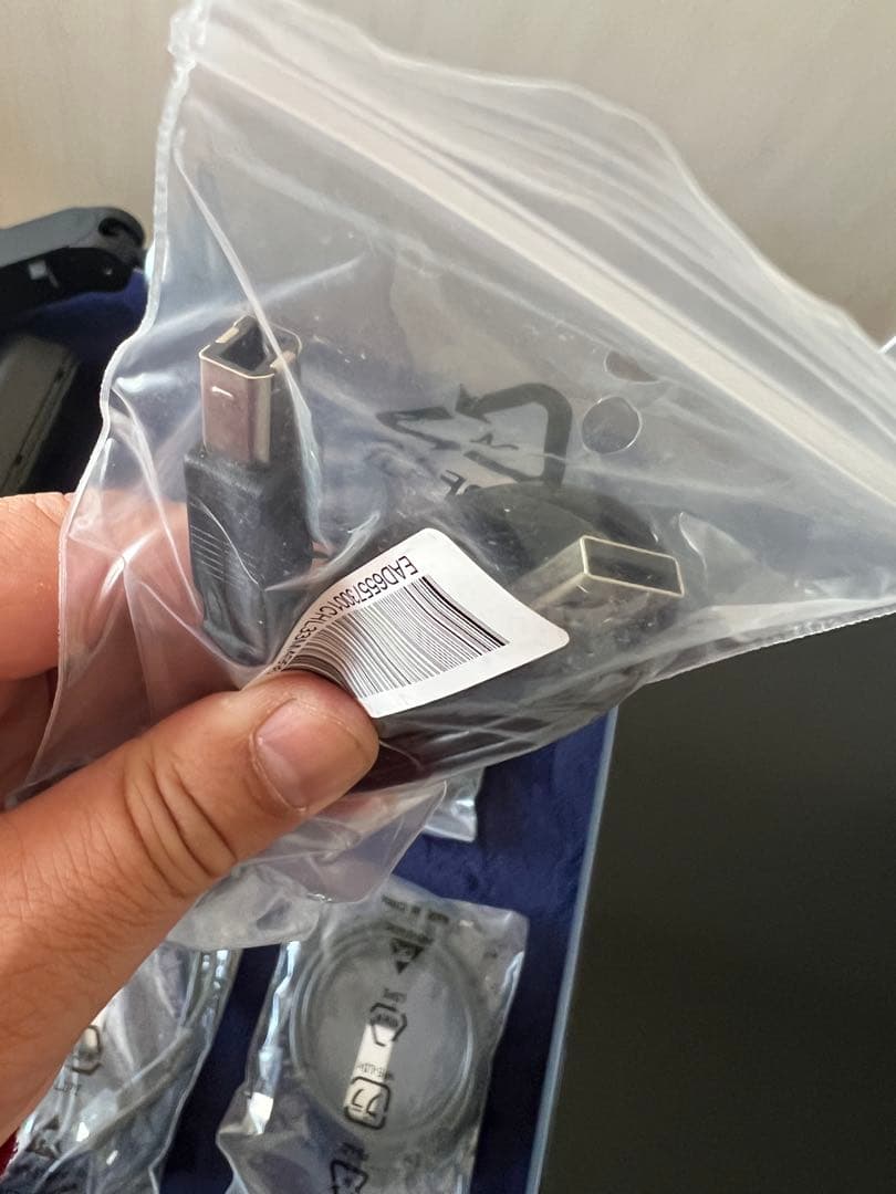 ディスプレイ・モニター本体 Dual display 28MQ780 LG