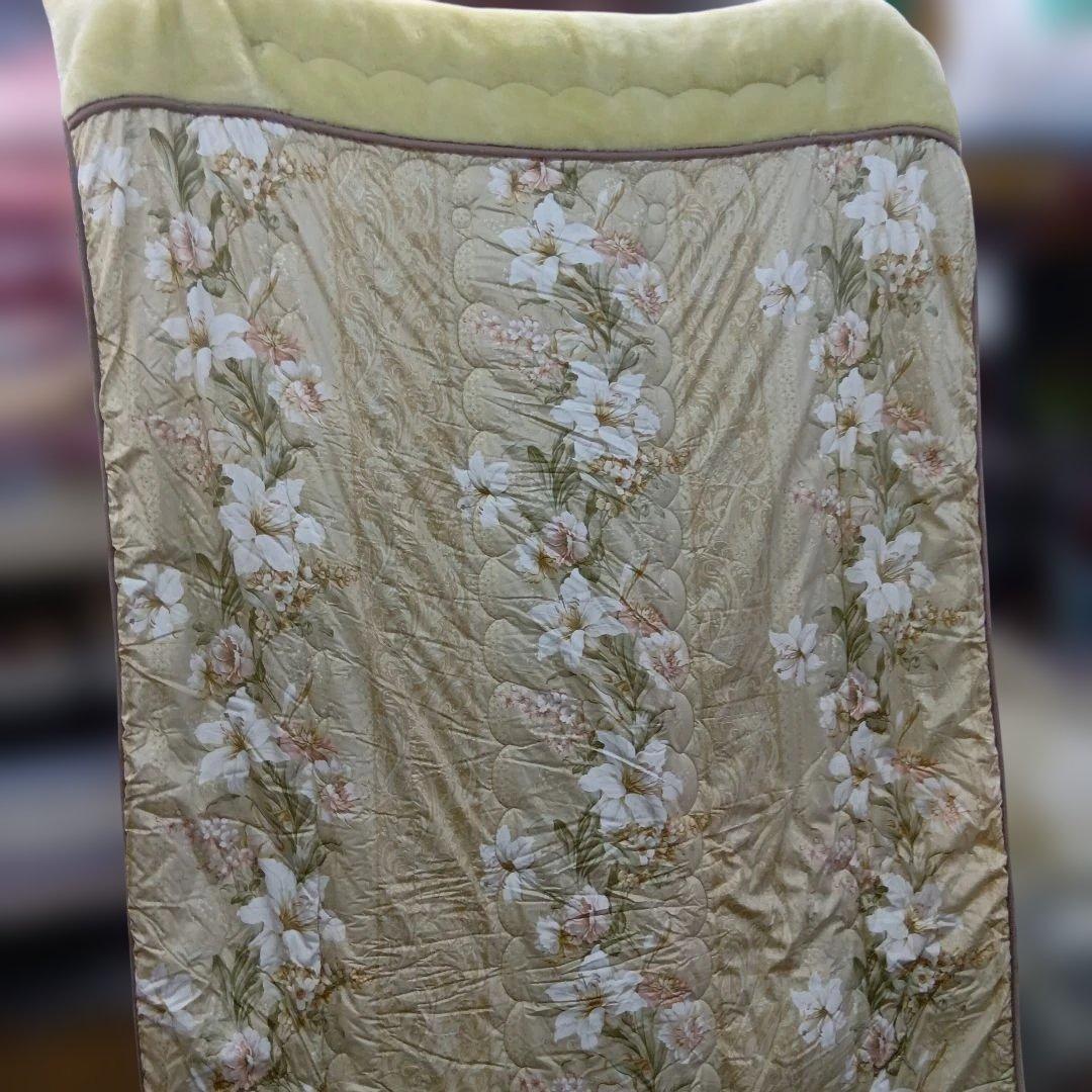 momoさん専用商品　2点セット トルマリン掛+もこもこ敷きパッド