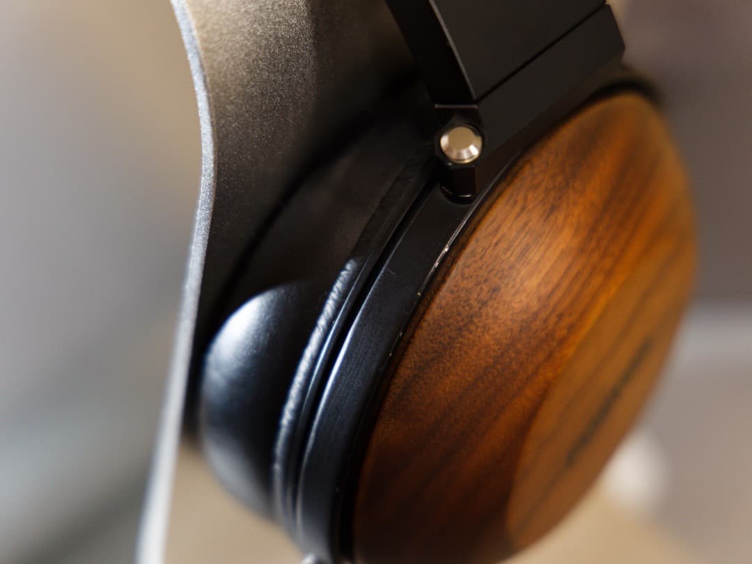 FOSTEX　TH610　ケーブルなし・MMCX変換コネクタ(E4UA製作品)