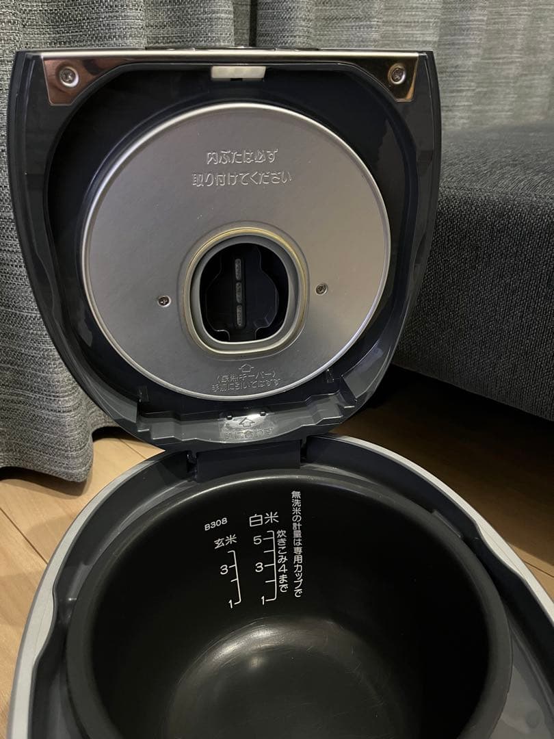 象印 IH炊飯器 NP-DB10 グレー✖️シルバー【美品】