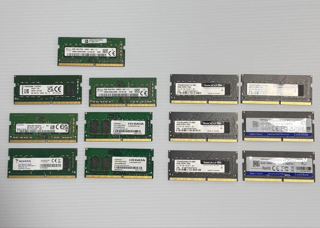 13枚8GB PC4-3200AAは2枚,2666Vは10枚と2400Tは1