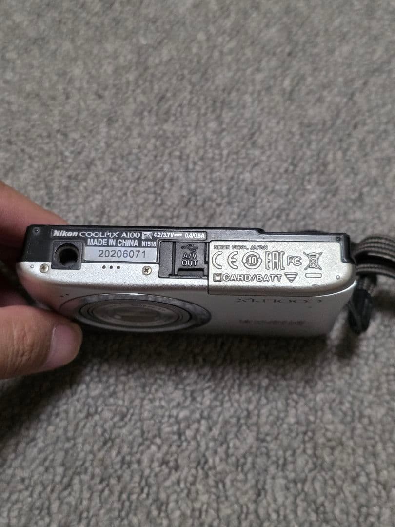 Nikon COOLPIX A100 コンパクトデジタルカメラ