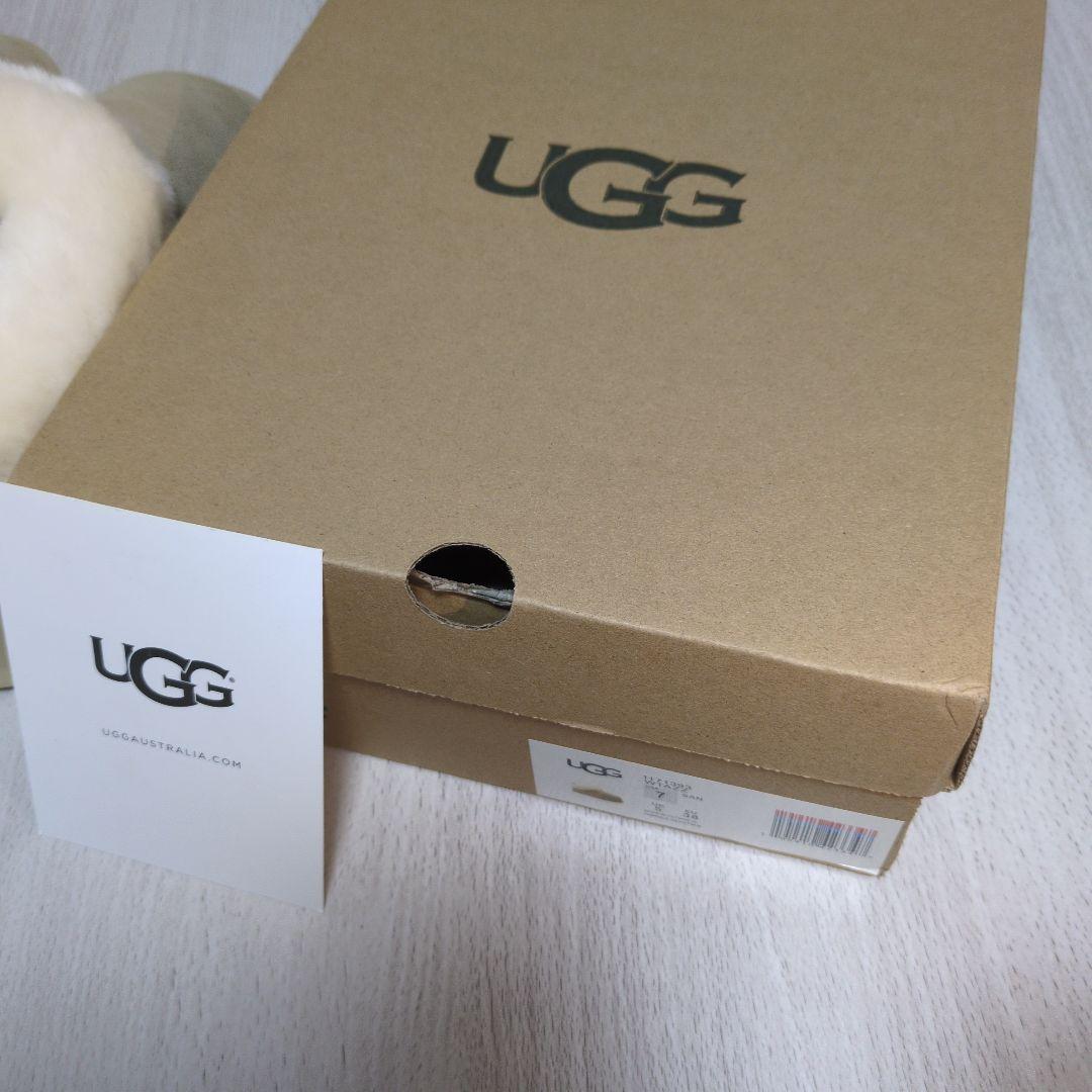 【新品未使用箱付】UGG ブーツ ベージュ 24センチ