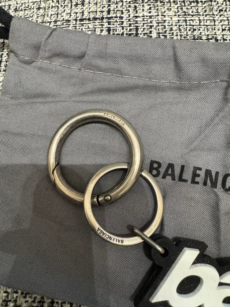 【BALENCIAGA】ロゴキーホルダー