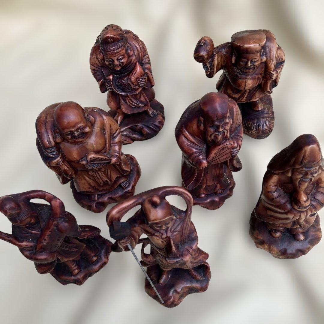 (383)樹脂製と思われる七福神 彫刻 7体セット