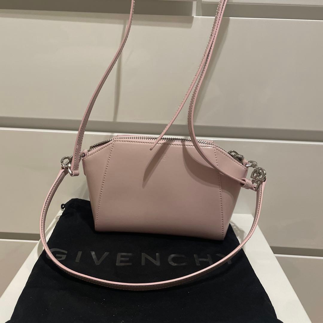 ジバンシイアンティゴナショルダーバッグ新品