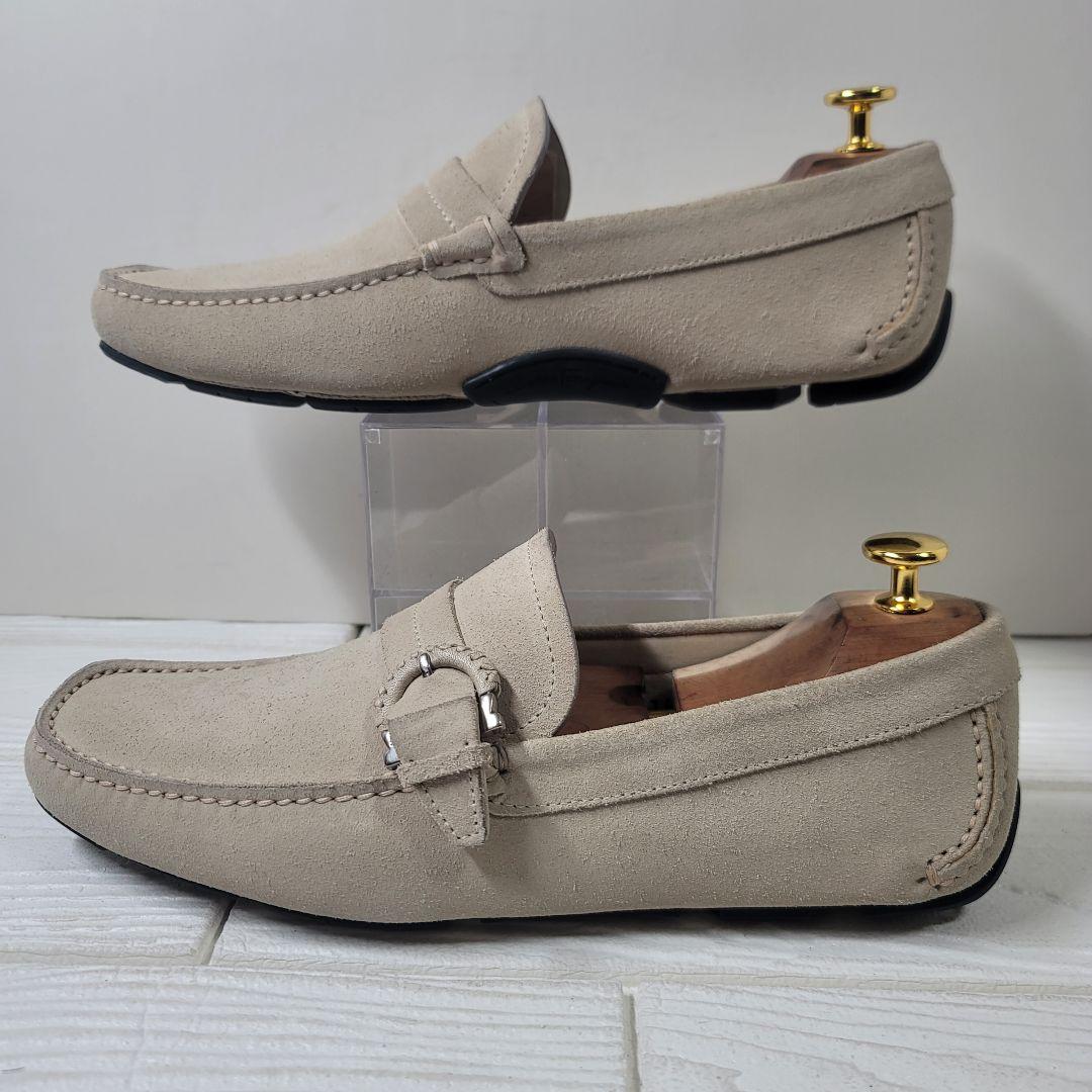 【美品】FERRAGAMO ドライビングシューズ 25cm ベージュ