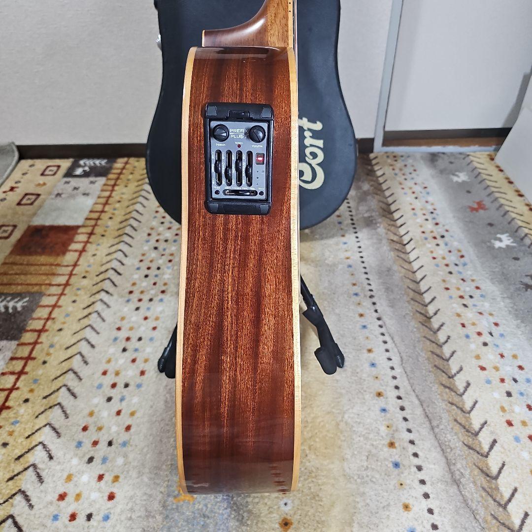 Court.MR.AS4エレアコ総単板！ 純正ハードケース付き。