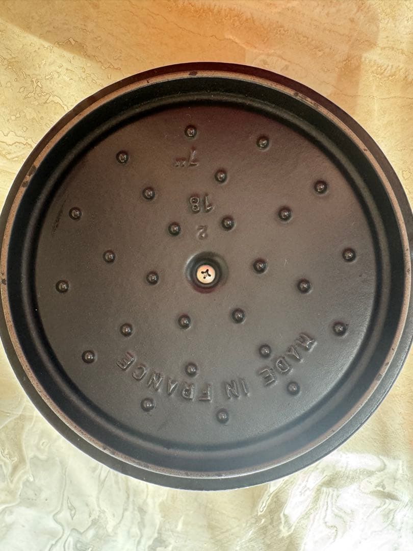 ストウブ 鋳物ホーロー鍋 ピコ・ココット 18 cm ラウンド