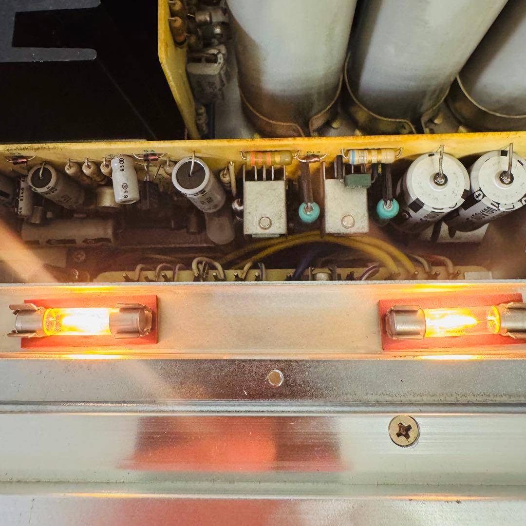 極美品 Accuphaseアキュフェーズ E-202 プリメインアンプ 稼動品