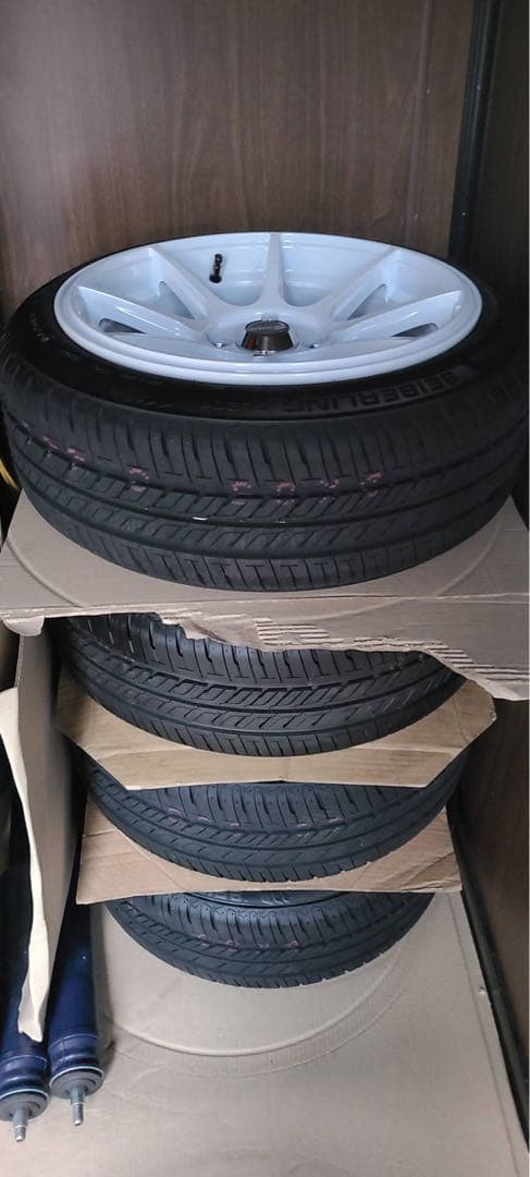 ステルスレーシング タイヤ付き 15インチ