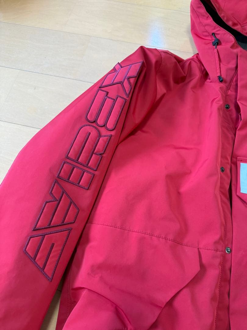 AVIREX 赤 フード付きジャケット