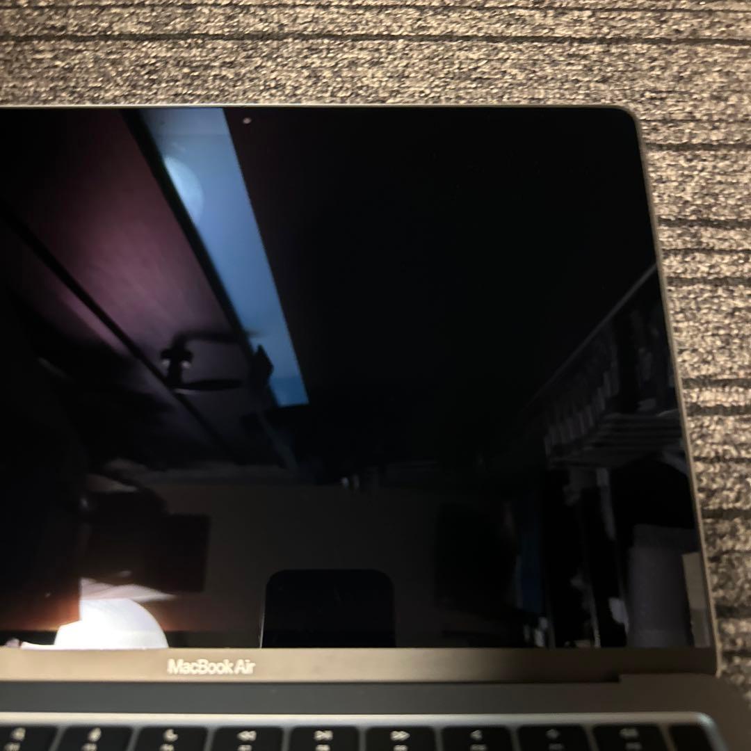 MacBook Air 2020 13インチ メモリ8GB M1 256GB 3