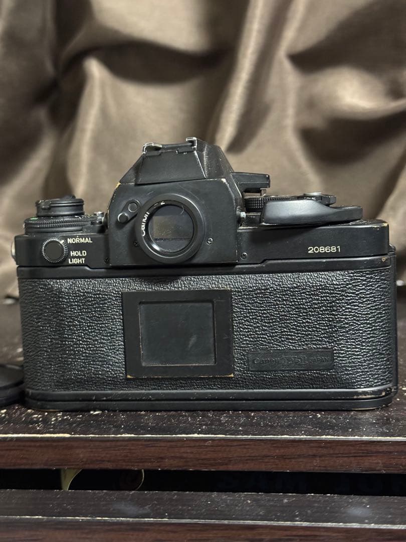 Canon New F-1 AEファインダー　50mm f1.4 レンズ付き
