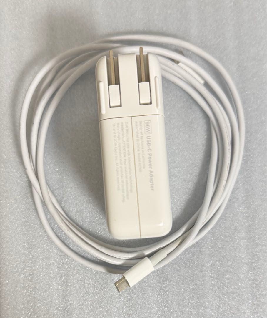 MacBookPro i9 32GB 1TB 充放電131回 バッテリー87%