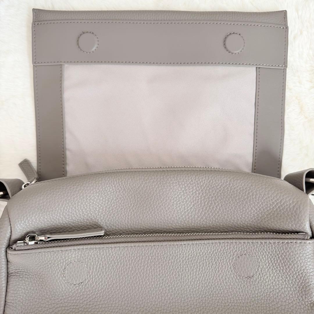 美品✨ビアズリー　レザーボディバッグ　トープ　ショルダーバッグ　2WAY 完売品