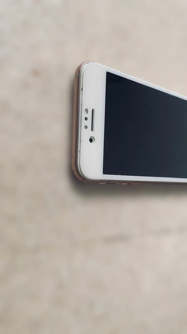 S*）様 iPhone 8 256GB SIMフリー 本体 (バッテリー交換推奨