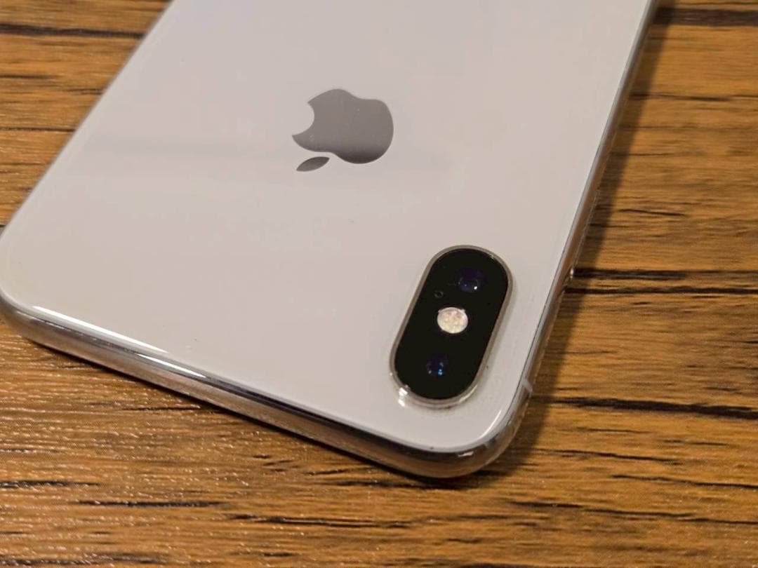 iPhone X 64GB　シルバー/ホワイト　バッテリー86％　iFaceつき