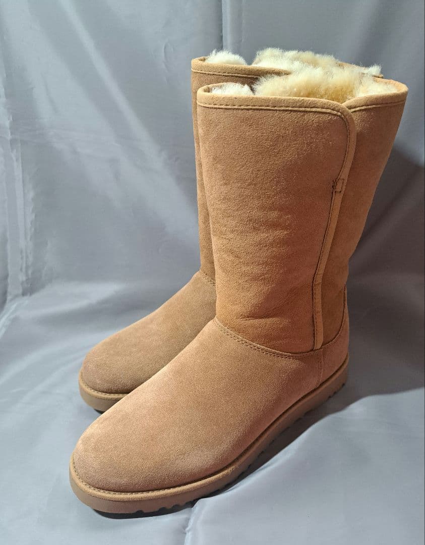新品未使用品 UGG CLASSIC MICHELLE ムートンブーツ