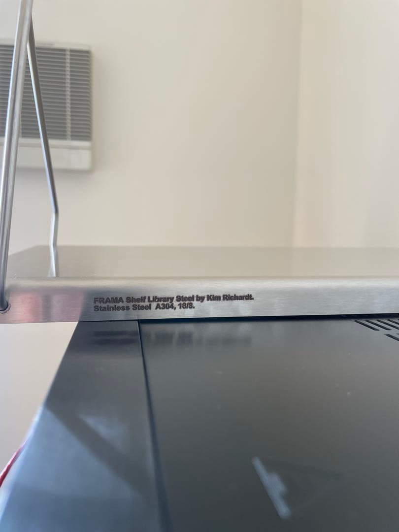 新品未使用【定価5万】FRAMA フラマ　ウォールシェルフ　壁付棚　スチール