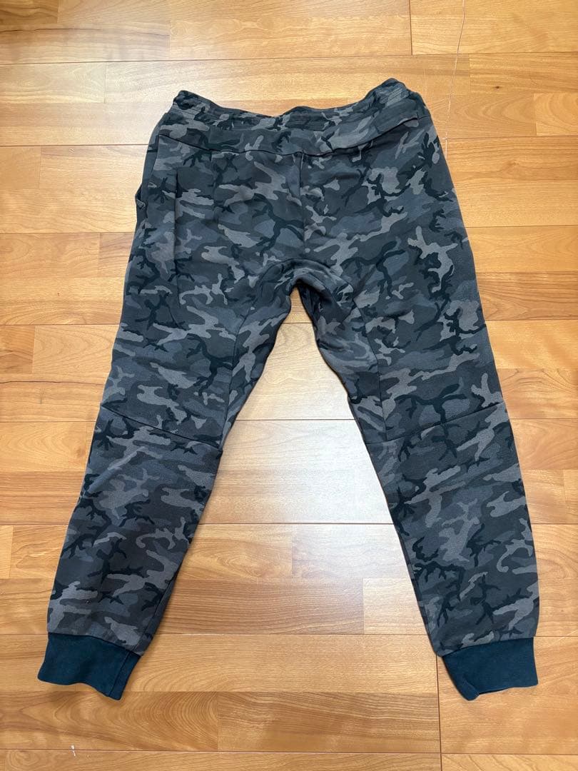 の*ん様 NIKEテックフリースセットアップ美品上下ジョガーパンツ希少迷彩