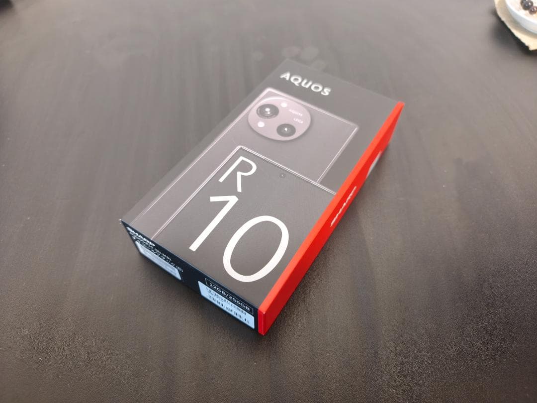 【ほぼ新品】AQUOS R10 256GB チャコールブラック【オマケ付き】