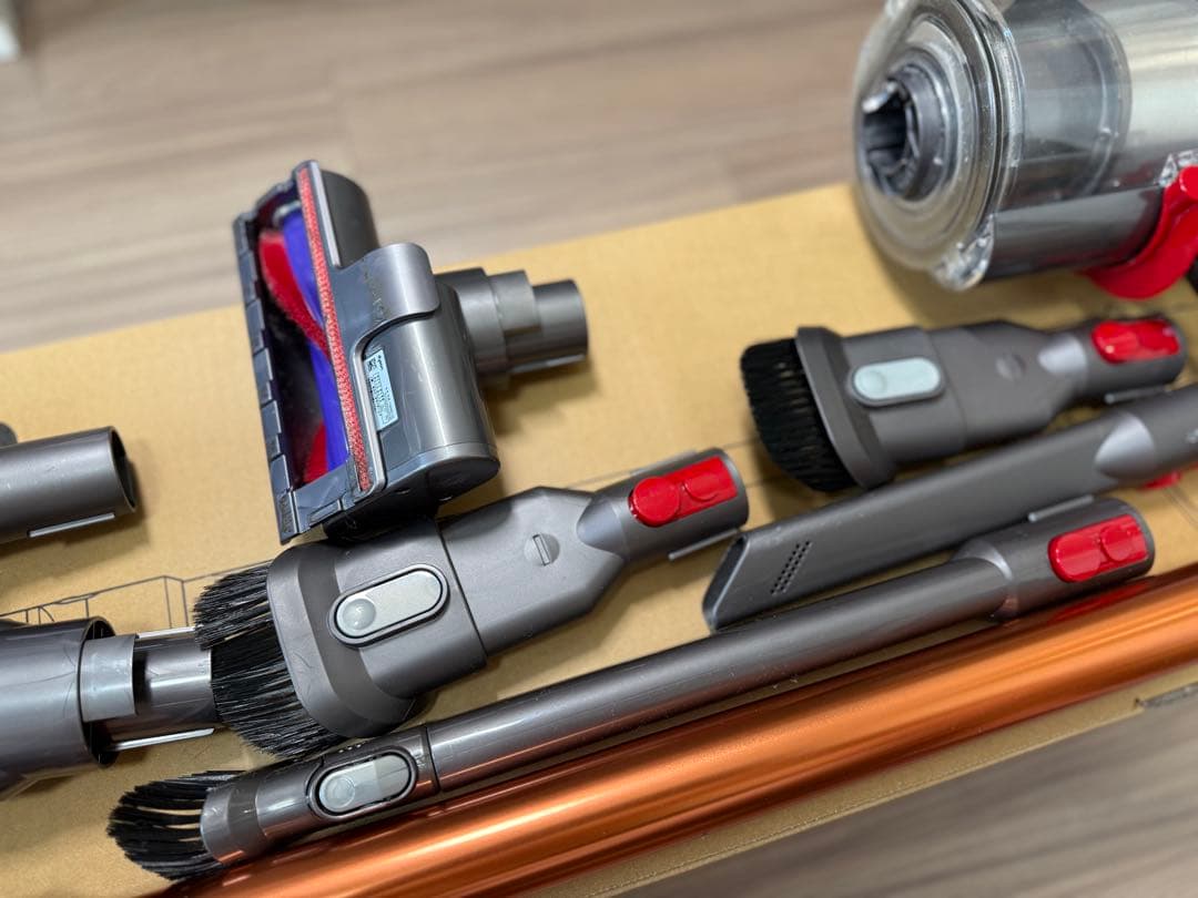 掃除機・クリーナー Dyson Cyclone V10 Fluffy (SV12 FF LF)