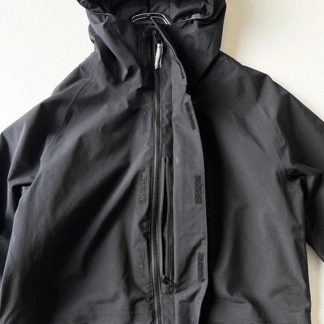 3309 バートン　ジャケット ゴアテックス スノボウェア メンズ 無地 黒