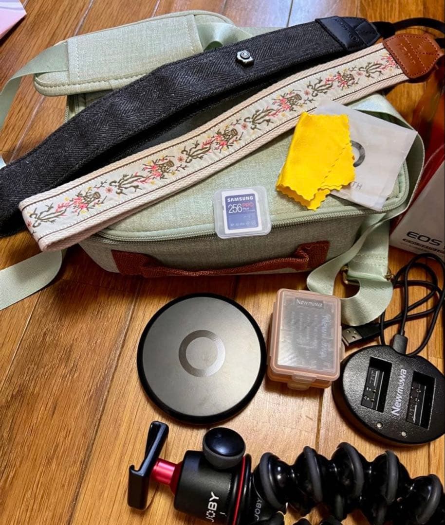 Canon EOS Kiss M ホワイト セット ※ミラーレス