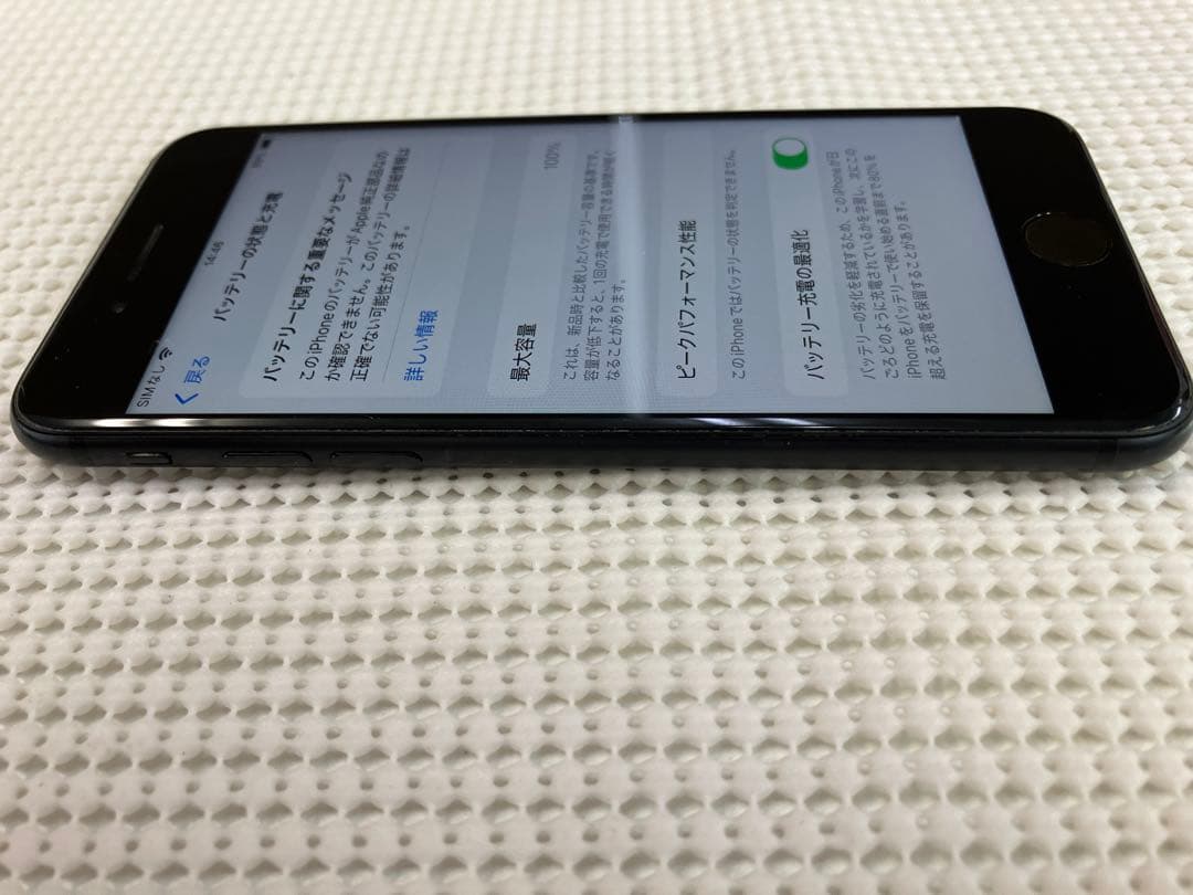 iPhone SE 第2世代 128GB リアカメラ難あり