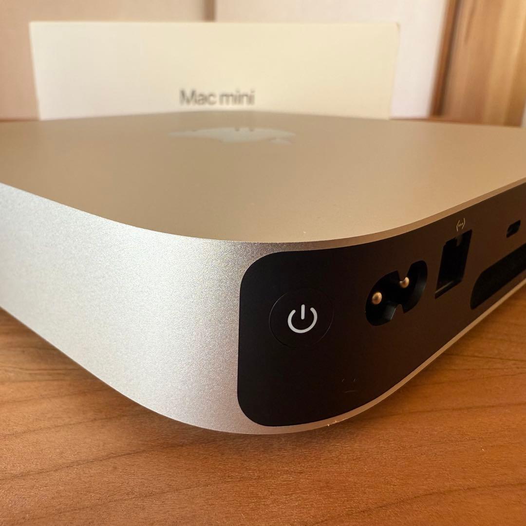 【美品】Mac mini M2チップ（8GBメモリ256GB）保証〜2025/3