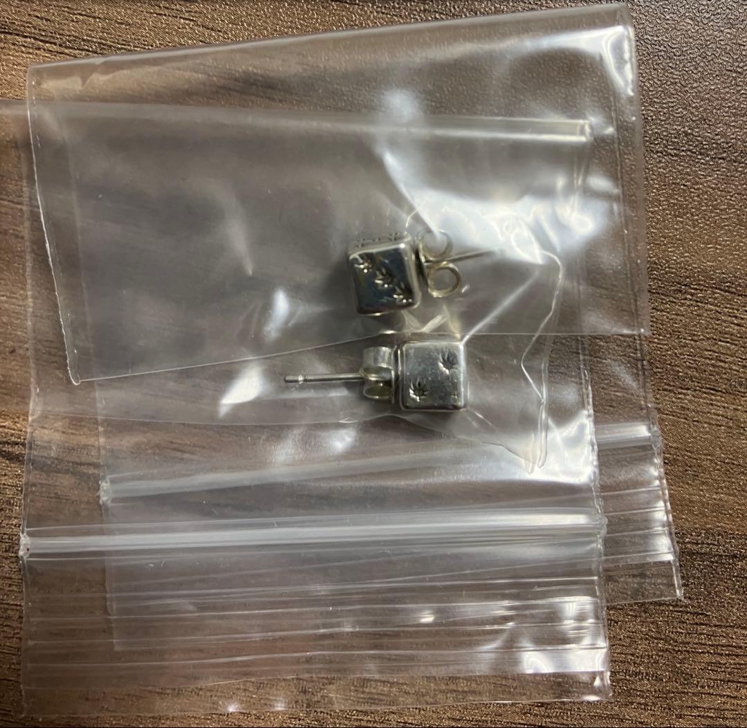 なななーさん専用〔新品〕DICE PIERCE HUF ハフ　ピアス