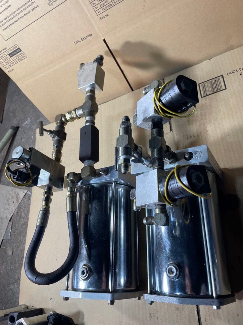 ハイドロ　ポンプ　ハウエ　1／2 ホース8番フィッティング　ローライダーキャデ