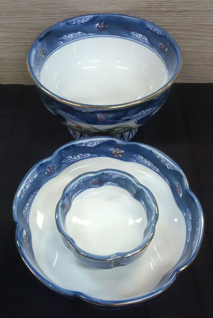 835.新品未使用/古伊万里 /美濃焼/大名丼５個＆刺し身鉢＆千代久セット