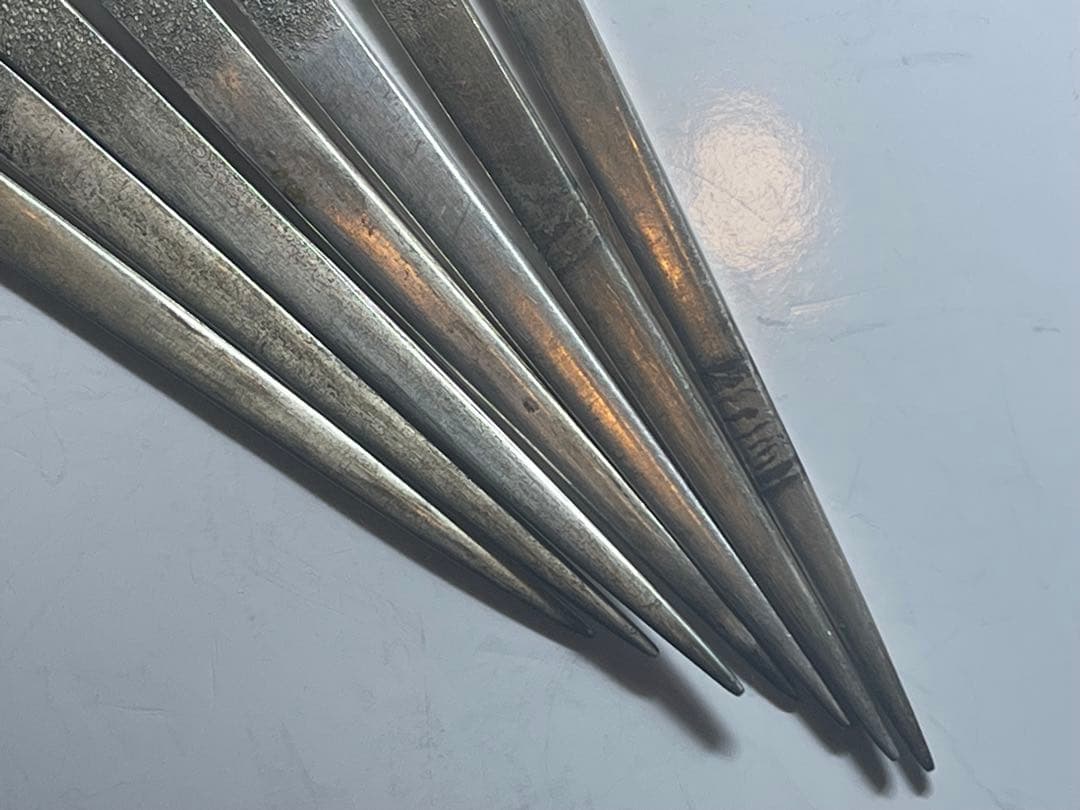 シルバー銀製　菓子楊枝　写真は7本ですが8本での出品です。