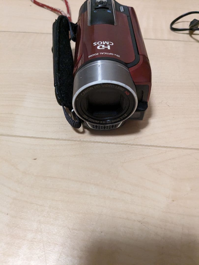 Canon　ビデオカメラ　 iVIS HFR10