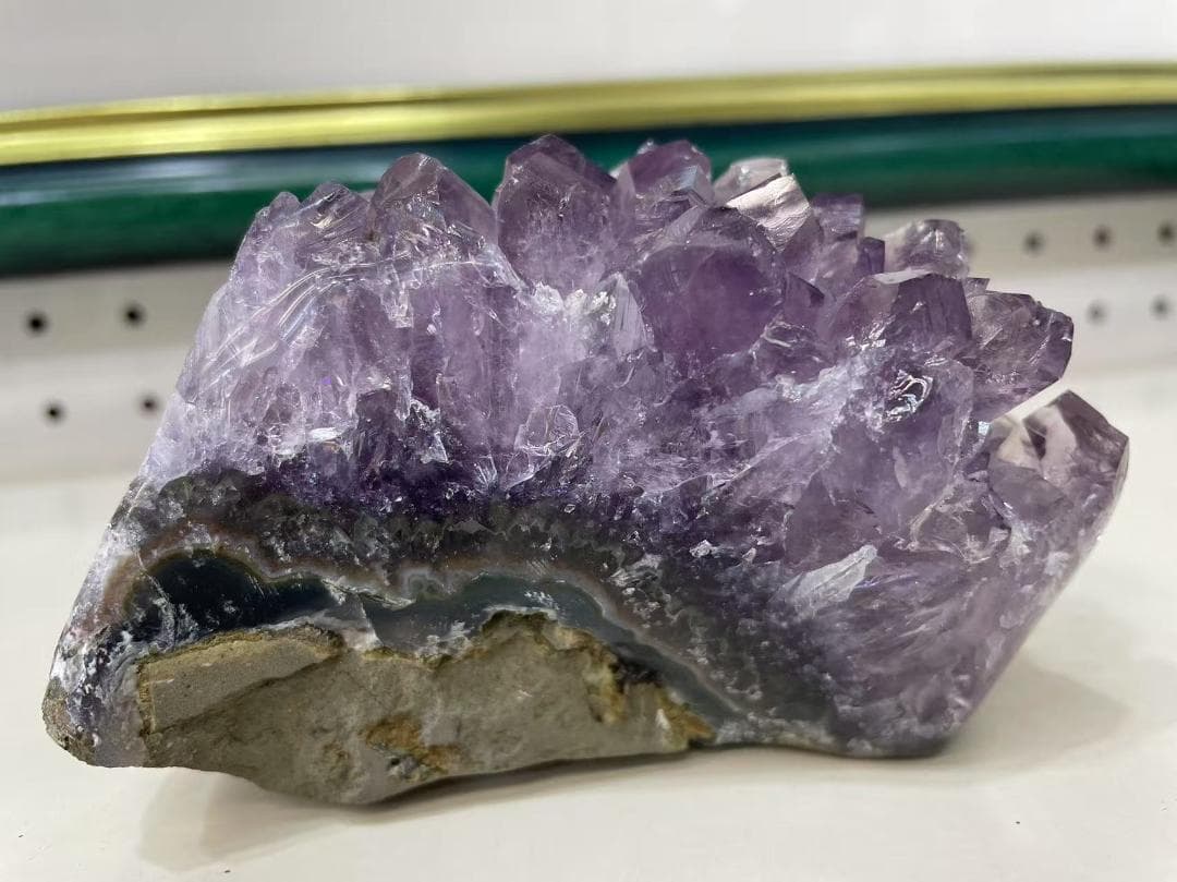 アメジスト ブラジル産　重さ688ｇ　 水晶クラスター