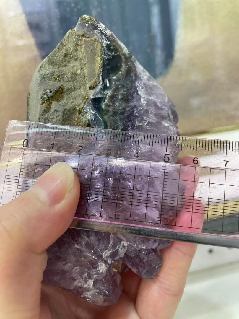 アメジスト ブラジル産　重さ688ｇ　 水晶クラスター