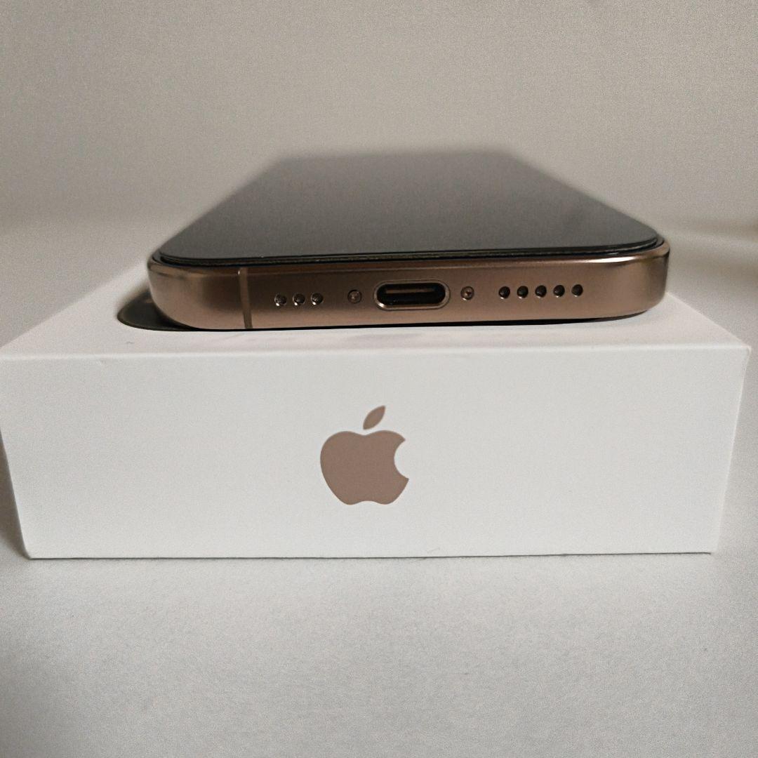 美品iPhone 16 Pro 512GB SIMフリー