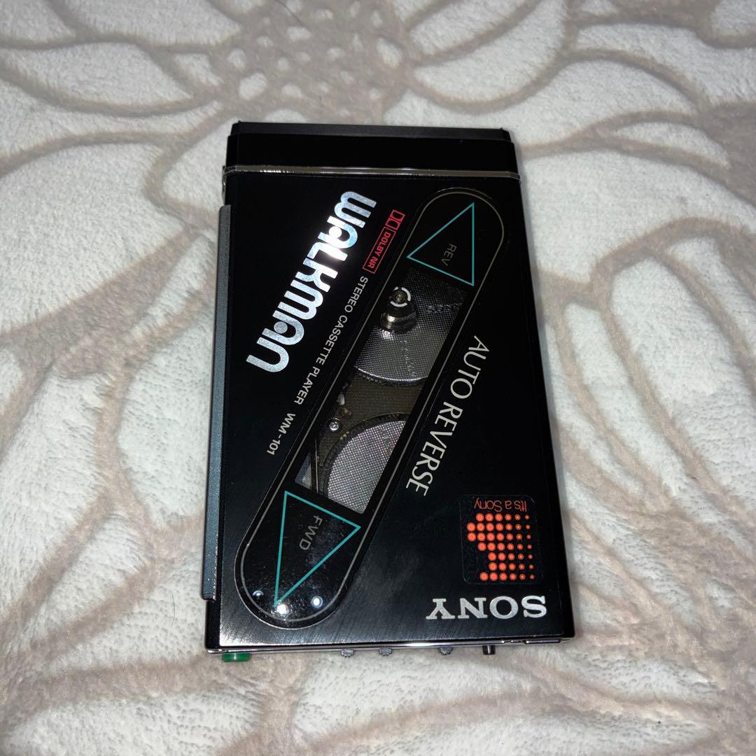 美品　WM-101 WALKMAN ポータブルカセットプレーヤー ウォークマン