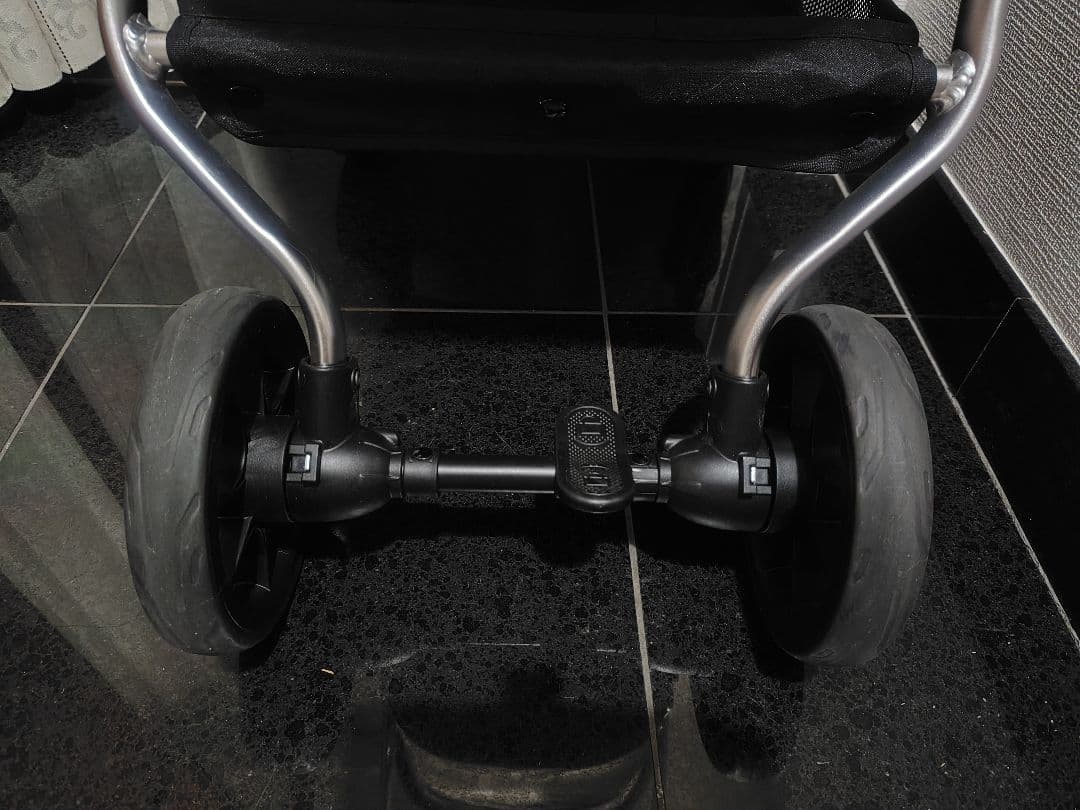 期間限定価格　bow＆mew　分離　自立　ペットカート　ベージュ　クッション付