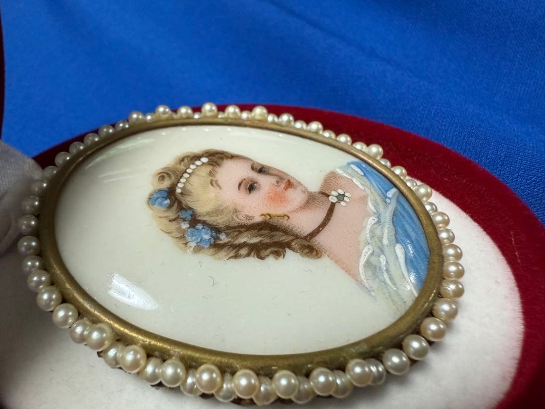 【シュウシュウ】リモージュ 貴婦人 ブローチ アンティーク