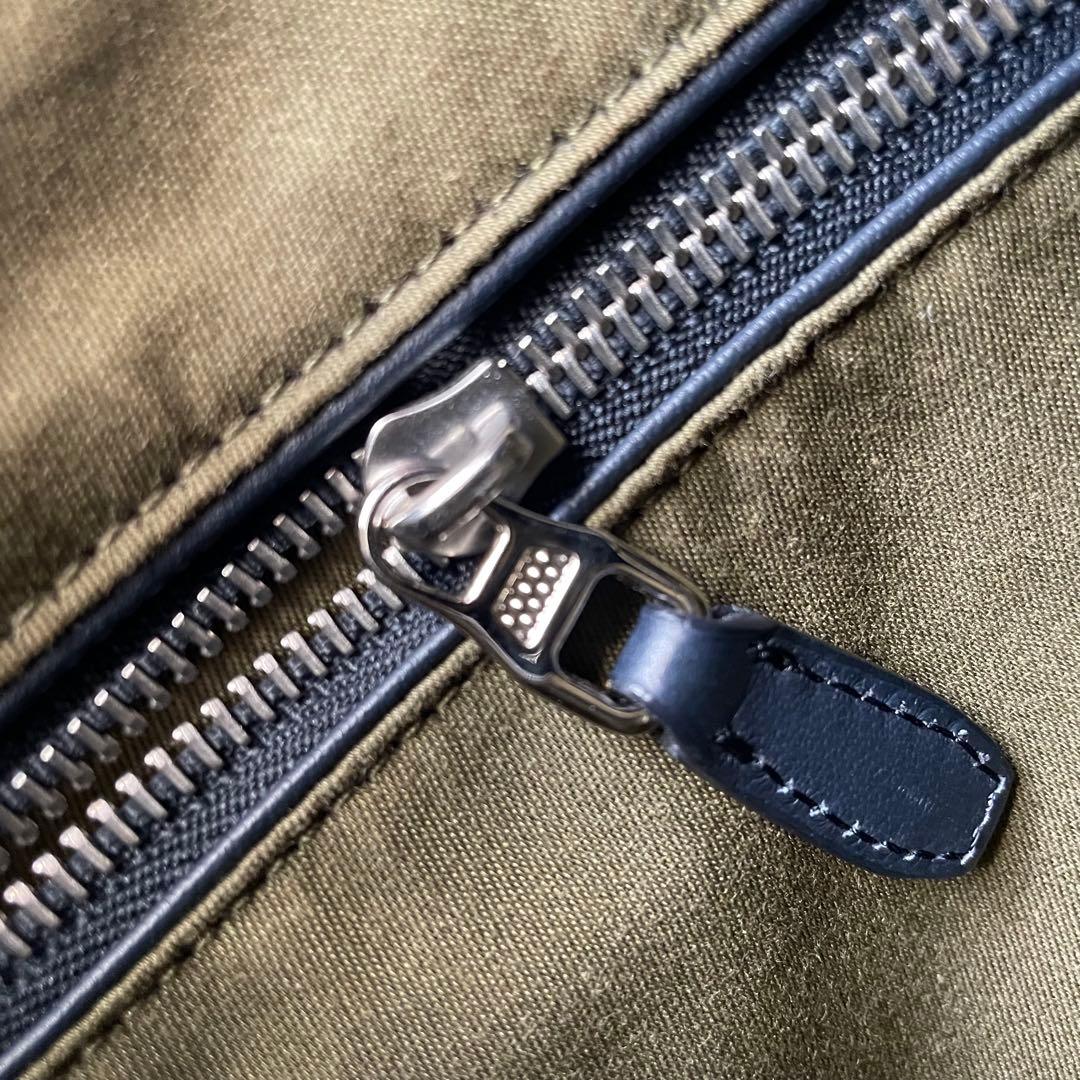 ✨未使用級　近年モデル✨　dunhill ショルダーバッグ　ポシェット　レザー