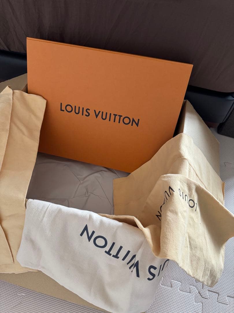 LOUIS VUITTON 箱大２つ付きショッパーセット